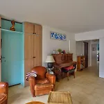 Nice And Bright 3 Bedroom Flat
